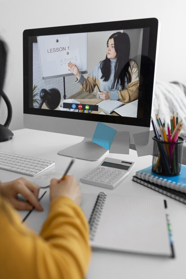Uso Didáctico de Aulas Virtuales de Aprendizaje con Moodle